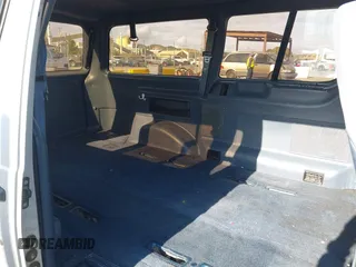 1993 Ford Aerostar with VIN 1FMDA31X1PZC83683, listed as a IAAI auction lot 42110344 with 197,919 mi miles. Bid and sale history available at carsss.com. Image 8.