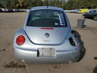 2003 Volkswagen New Beetle Coupe GLX with VIN 3VWDD21C23M414549, listed as a Copart auction lot 75766924 with 106,746 mi miles and Salvage Title. Bid and sale history available at carsss.com. Image 6.