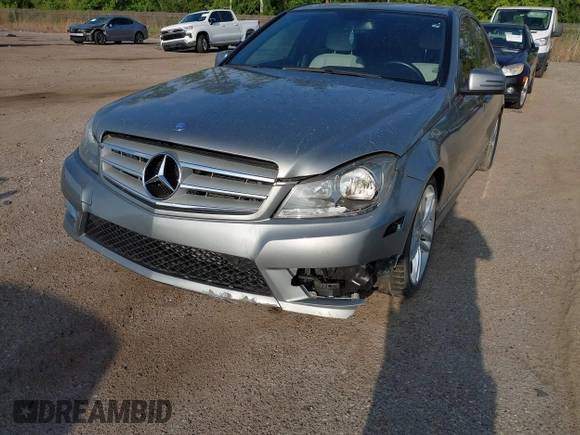2013 Mercedes-Benz C 250 Sport with VIN WDDGF4HB5DR301509, listed as a IAAI auction lot 42216332 with 95,426 mi miles and . Bid and sale history available at carsss.com. Image 6.