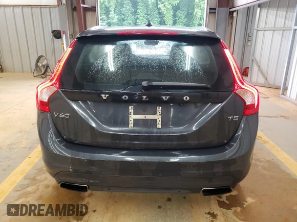 2015 Volvo V60 T5 Drive-E Platinum with VIN YV140MEM8F1261054, listed as a Copart auction lot 58130135 with 123,796 mi miles and Salvage title. Bid and sale history available at DreamBid. Image 6.