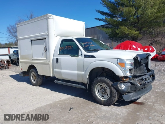 2015 Ford F-250 XL z VIN 1FDBF2B66FEA47593, wystawiony jako IAAI lot #38838987 z przebiegiem 438 340 mil mil oraz . Historia ofert i sprzedaży dostępna na DreamBid. Obrazek 1.