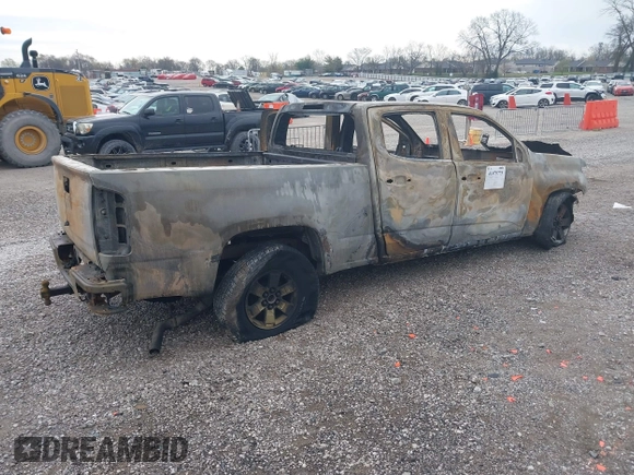 2015 Chevrolet Colorado 2WD WT z VIN 1GCGSAE30F1121633, wystawiony jako IAAI lot #41879775 z przebiegiem Nie podano mil oraz . Historia ofert i sprzedaży dostępna na DreamBid. Obrazek 4.