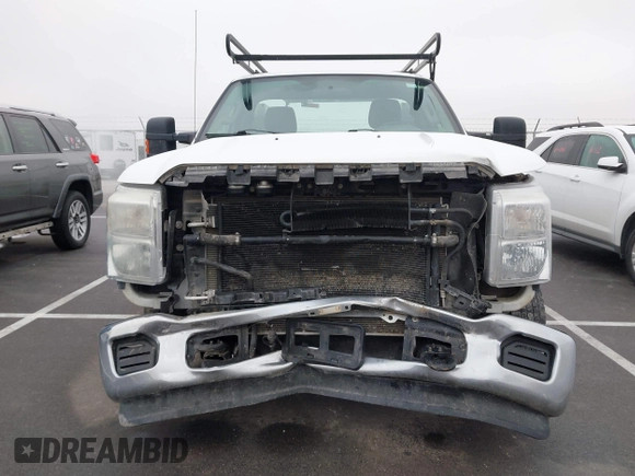 2012 Ford Super Duty F-250 SRW XL with VIN 1FTBF2AT5CEB92423, listed as a IAAI auction lot 41464036 with 151,652 mi miles. Bid and sale history available at carsss.com. Image 6.