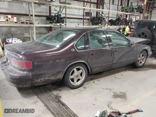 1996 Chevrolet Caprice Classic 1SA Special Value Pkg with VIN 1G1BL52PXTR177137, listed as a IAAI auction lot 41437962 with 1 mi miles. Bid and sale history available at carsss.com. Image 4.