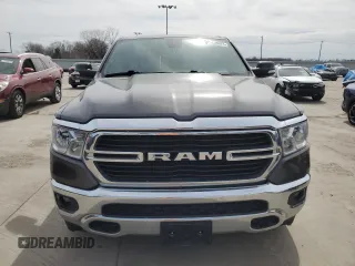 2019 Ram 1500 Big Horn z VIN 1C6RREFT0KN745503, wystawiony jako Copart lot #49421075 z przebiegiem 124 488 mil mil oraz Szkoda całkowita • Salvage title. Historia ofert i sprzedaży dostępna na DreamBid. Obrazek 5.