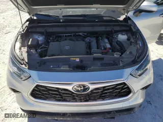 2021 Toyota Highlander XLE with VIN 5TDGZRAH0MS537502, listed as a Copart auction lot 49707535 with 67,603 mi miles and Salvage Title. Bid and sale history available at carsss.com. Image 12.