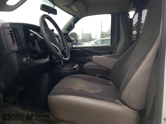 2019 Chevrolet Express Cargo Van with VIN 1GCWGAFG8K1229135, listed as a Copart auction lot 45114855 with 33,244 mi miles and Salvage Title. Bid and sale history available at carsss.com. Image 7.