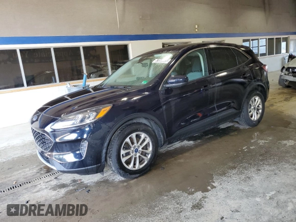 2021 Ford Escape SE z VIN 1FMCU0G60MUA68241, wystawiony jako Copart lot #57090665 z przebiegiem 127 851 mil mil oraz Czysty tytuł • Clean title. Historia ofert i sprzedaży dostępna na DreamBid. Obrazek 1.