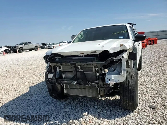 2024 Nissan Frontier S with VIN 1N6ED1EK8RN622935, listed as a Copart auction lot 44300905 with 30,325 mi miles and Salvage title. Bid and sale history available at DreamBid. Image 10.