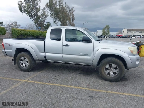 2006 Toyota Tacoma PreRunner with VIN 5TETU62N56Z257936, listed as a IAAI auction lot 41896097 with NaN miles. Bid and sale history available at carsss.com. Image 13.