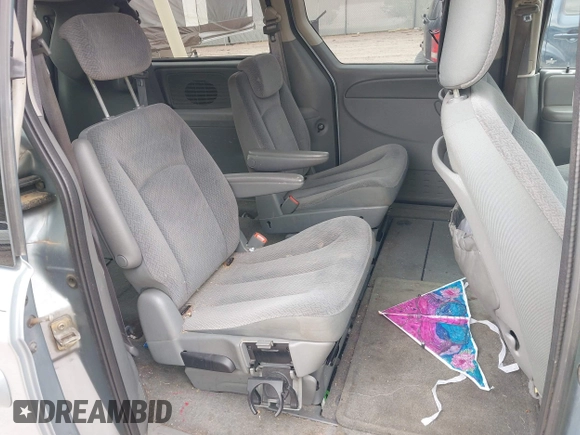 2006 Chrysler Town & Country Touring z VIN 2A4GP54L36R660084, wystawiony jako IAAI lot #42065370 z przebiegiem 236 807 mil mil oraz . Historia ofert i sprzedaży dostępna na DreamBid. Obrazek 8.