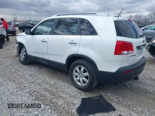 2012 Kia Sorento LX with VIN 5XYKTDA20CG210698, listed as a IAAI auction lot 41728400 with 80,463 mi miles. Bid and sale history available at carsss.com. Image 3.