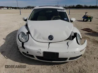 2009 Volkswagen New Beetle Coupe S with VIN 3VWRW31C49M511136, listed as a Copart auction lot 89188835 with 114,619 mi miles and Salvage Title. Bid and sale history available at carsss.com. Image 5.