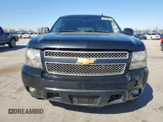 2009 Chevrolet Suburban LTZ with VIN 1GNFC36099R206170, listed as a Copart auction lot 46954815 with 272,788 mi miles and Clean title. Bid and sale history available at DreamBid. Image 5.