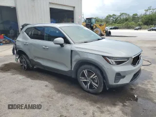 2024 Volvo XC40 Core Bright Theme с VIN YV4L12UK1R2352049, выставлен на аукционе Copart как лот 61442035 с пробегом 20 156 миль миль и Чистый • Clean title. История ставок и продаж доступна на DreamBid. Изображение 4.