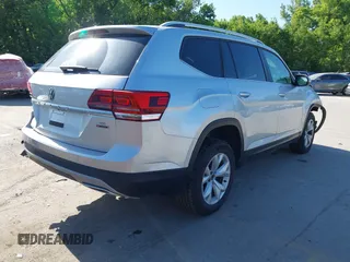 2019 Volkswagen Atlas SE with VIN 1V2UR2CA2KC557449, listed as a IAAI auction lot 42281302 with 106,739 mi miles and . Bid and sale history available at DreamBid. Image 4.