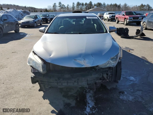 2016 Toyota Camry XLE with VIN 4T4BF1FK7GR544120, listed as a Copart auction lot 47234815 with 125,485 mi miles and Salvage Title. Bid and sale history available at carsss.com. Image 5.