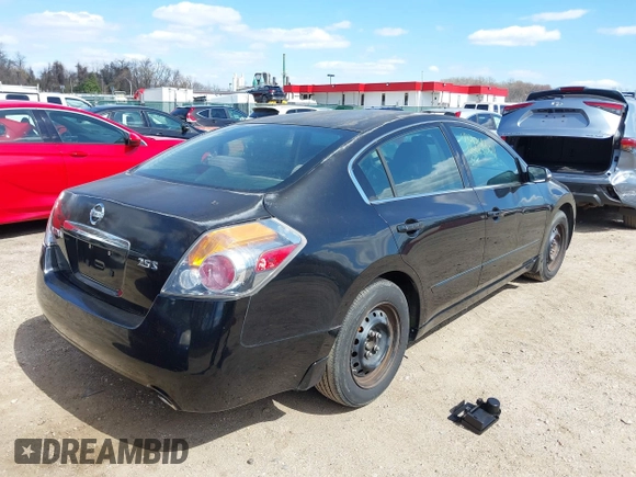 2007 Nissan Altima 2.5 S with VIN 1N4AL21E37C152581, listed as a IAAI auction lot 41894301 with 289,571 mi miles. Bid and sale history available at carsss.com. Image 4.