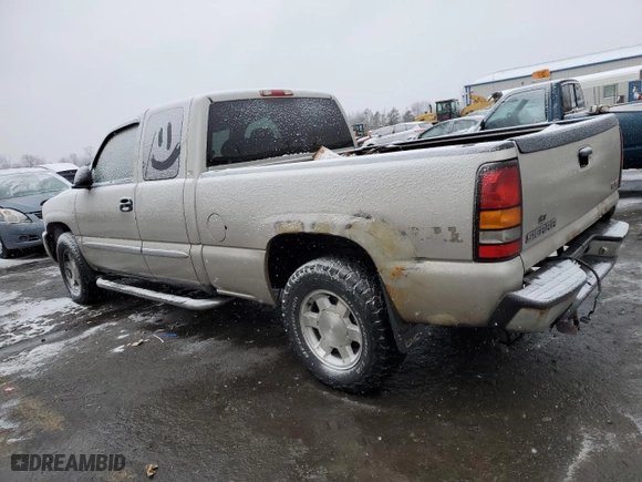 2006 GMC Sierra 1500 SLE1 with VIN 1GTEK19Z66Z203924, listed as a Copart auction lot 88904515 with 196,555 mi miles and Salvage Title. Bid and sale history available at carsss.com. Image 2.