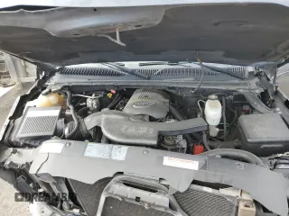 2004 Chevrolet Avalanche with VIN 3GNEC12T74G136869, listed as a Copart auction lot 50384405 with 181,524 mi miles and Salvage Title. Bid and sale history available at carsss.com. Image 11.