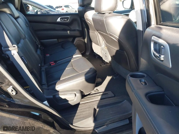 2019 Nissan Pathfinder S with VIN 5N1DR2MM1KC583062, listed as a IAAI auction lot 41350148 with NaN miles. Bid and sale history available at carsss.com. Image 8.