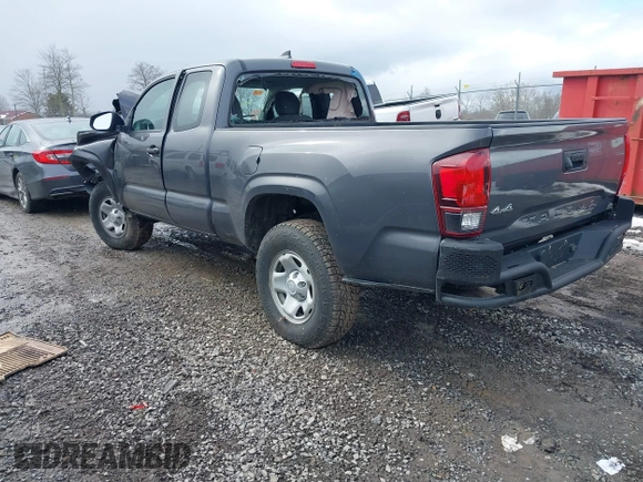 2018 Toyota Tacoma SR z VIN 5TFSX5EN6JX060153, wystawiony jako IAAI lot #41566129 z przebiegiem 33 669 mil mil oraz . Historia ofert i sprzedaży dostępna na DreamBid. Obrazek 3.