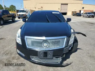 2014 Cadillac XTS Premium z VIN 2G61P5S3XE9238362, wystawiony jako Copart lot #52135695 z przebiegiem 122 428 mil mil oraz Szkoda całkowita • Salvage title. Historia ofert i sprzedaży dostępna na DreamBid. Obrazek 5.