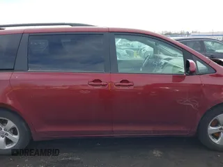2014 Toyota Sienna LE AAS with VIN 5TDKK3DC3ES411177, listed as a IAAI auction lot 41650472 with 25,000 mi miles. Bid and sale history available at carsss.com. Image 12.