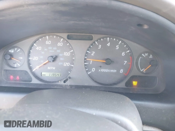 2001 Nissan Sentra GXE z VIN 3N1CB51D11L525002, wystawiony jako IAAI lot #41888310 z przebiegiem 119 547 mil mil oraz . Historia ofert i sprzedaży dostępna na DreamBid. Obrazek 7.