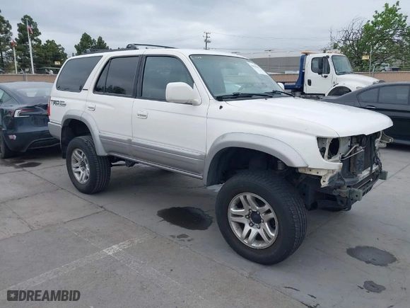 2000 Toyota 4Runner Limited with VIN JT3HN87RXY9042078, listed as a IAAI auction lot 42024205 with 263,487 mi miles. Bid and sale history available at carsss.com. Image 1.