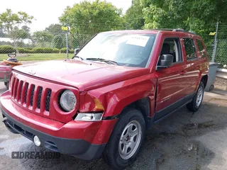 2015 Jeep Patriot Sport with VIN 1C4NJRBB9FD321235, listed as a IAAI auction lot 42161743 with 165,015 mi miles and . Bid and sale history available at DreamBid. Image 17.