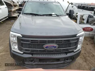 2023 Ford Super Duty F-450 DRW XL with VIN 1FT8W4DT1PEC19219, listed as a Copart auction lot 71371434 with 91,722 mi miles and Salvage Title. Bid and sale history available at carsss.com. Image 5.