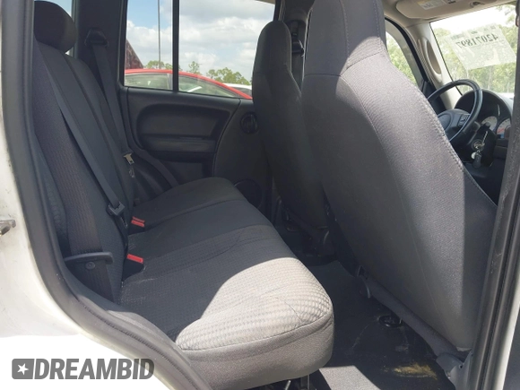 2004 Jeep Liberty Sport with VIN 1J4GK48K54W153217, listed as a IAAI auction lot 42071897 with 106,921 mi miles and . Bid and sale history available at carsss.com. Image 8.