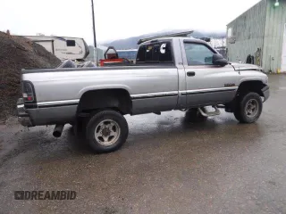 1994 Dodge 2500 with VIN 1B7KF26C8RS684267, listed as a Copart auction lot 48222705 with 175,551 mi miles and Salvage Title. Bid and sale history available at carsss.com. Image 3.