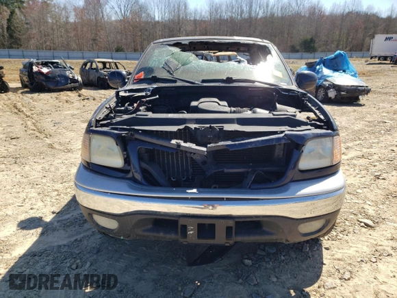 2003 Ford F-150 XL z VIN 1FTRX07W23KD03268, wystawiony jako Copart lot #47419415 z przebiegiem Nie podano mil oraz Czysty tytuł • Clean title. Historia ofert i sprzedaży dostępna na DreamBid. Obrazek 5.