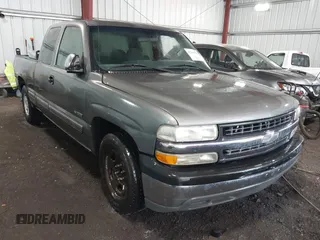 2002 Chevrolet Silverado 1500 LS with VIN 2GCEC19V021362192, listed as a IAAI auction lot 42169190 with 147,238 mi miles and . Bid and sale history available at DreamBid. Image 1.