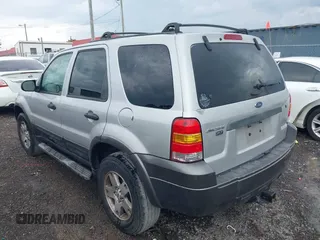 2005 Ford Escape XLT with VIN 1FMYU03185KE08782, listed as a IAAI auction lot 42158663 with 277,242 mi miles and . Bid and sale history available at DreamBid. Image 3.