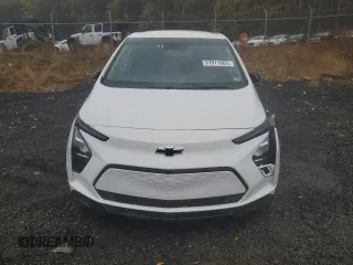 2023 Chevrolet Bolt EV 2LT z VIN 1G1FX6S05P4161512, wystawiony jako Copart lot #51911805 z przebiegiem 37 885 mil mil oraz Nie do naprawy. Historia ofert i sprzedaży dostępna na DreamBid. Obrazek 5.