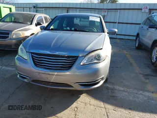 2014 Chrysler 200 LX with VIN 1C3CCBAB7EN209508, listed as a IAAI auction lot 41435883 with 271,090 mi miles. Bid and sale history available at carsss.com. Image 6.