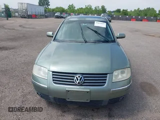 2002 Volkswagen Passat GLX z VIN WVWTH63B52P177417, wystawiony jako IAAI lot #42431837 z przebiegiem 239 788 mil mil oraz . Historia ofert i sprzedaży dostępna na DreamBid. Obrazek 12.
