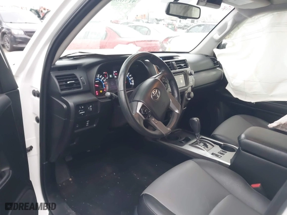 2017 Toyota 4Runner SR5 with VIN JTEZU5JR2H5162857, listed as a IAAI auction lot 41786004 with 93,437 mi miles. Bid and sale history available at carsss.com. Image 5.