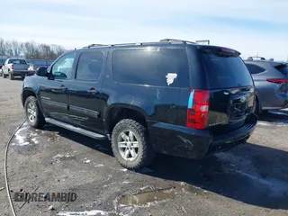 2010 Chevrolet Suburban LT with VIN 1GNUKJE35AR147956, listed as a IAAI auction lot 41722353 with 277,153 mi miles. Bid and sale history available at carsss.com. Image 3.