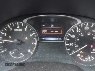 2018 Nissan Pathfinder SV with VIN 5N1DR2MN1JC673562, listed as a IAAI auction lot 41828213 with 62,882 mi miles. Bid and sale history available at carsss.com. Image 7.