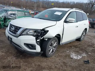 2018 Nissan Pathfinder SV with VIN 5N1DR2MM3JC661100, listed as a IAAI auction lot 41539611 with NaN miles. Bid and sale history available at carsss.com. Image 17.