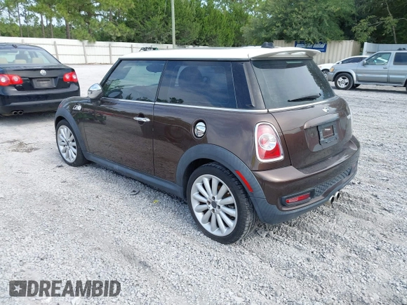2011 MINI Hardtop S with VIN WMWSV3C50BTY10455, listed as a IAAI auction lot 42739230 with 54,998 mi miles and . Bid and sale history available at DreamBid. Image 3.