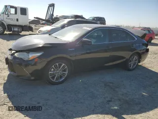 2015 Toyota Camry LE z VIN 4T1BD1FK0FU158184, wystawiony jako Copart lot #55705715 z przebiegiem 158 167 mil mil oraz Szkoda całkowita • Salvage title. Historia ofert i sprzedaży dostępna na DreamBid. Obrazek 1.