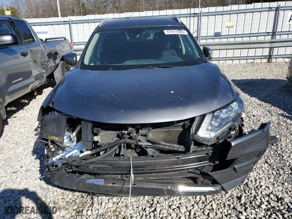 2019 Nissan Rogue SL with VIN 5N1AT2MT9KC702715, listed as a Copart auction lot 47411585 with 140,274 mi miles and Salvage Title. Bid and sale history available at carsss.com. Image 5.