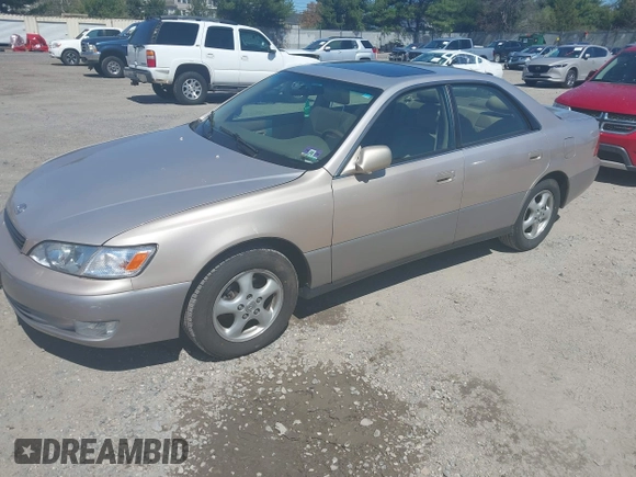 1998 Lexus ES 300 with VIN JT8BF28G6W5042042, listed as a IAAI auction lot 42000714 with 115,279 mi miles and . Bid and sale history available at DreamBid. Image 2.