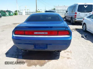 2010 Dodge Challenger R/T z VIN 2B3CJ5DT1AH129732, wystawiony jako IAAI lot #42205632 z przebiegiem 118 550 mil mil oraz . Historia ofert i sprzedaży dostępna na DreamBid. Obrazek 16.