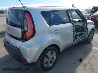 2014 Kia Soul with VIN KNDJN2A21E7740947, listed as a IAAI auction lot 41893763 with 152,807 mi miles. Bid and sale history available at carsss.com. Image 4.